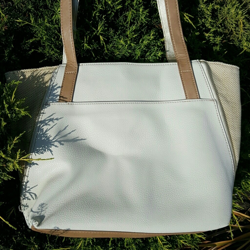Relic butterfly expandable tote bag - Picture 4 of 6